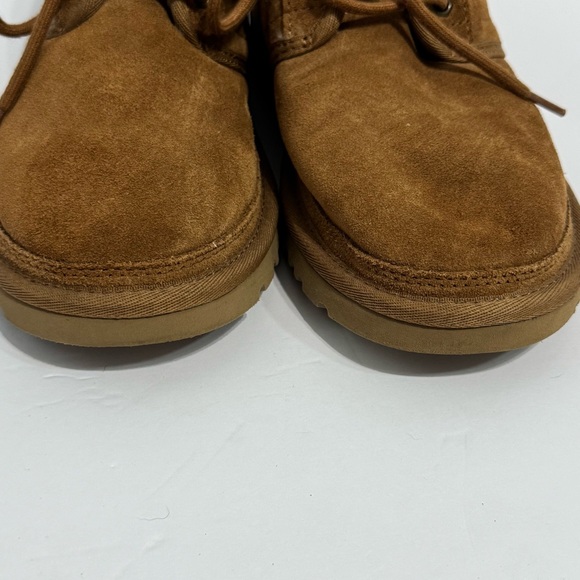UGG Men's Brown Suede Neumel Chukka Boots size 8 - Picture 3 of 8